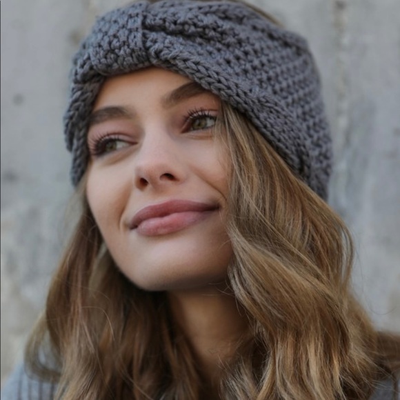 Bow Knit Headband - Picture 2 of 3